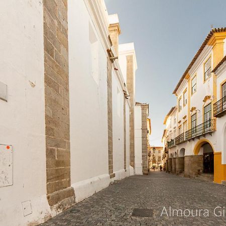 Apartament Almoura Giraldo Centro Historico Évora Zewnętrze zdjęcie